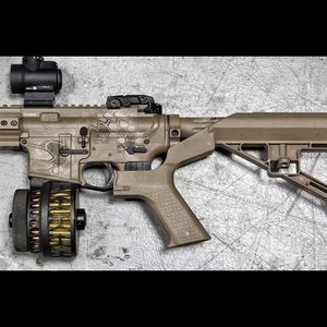 Meet your Posher, Holden